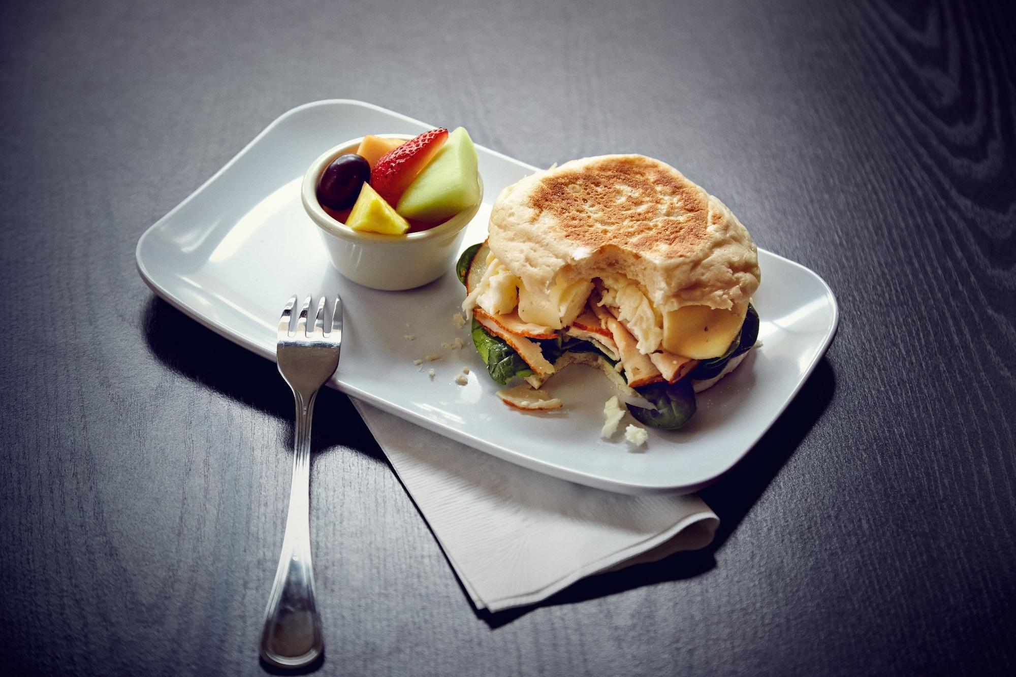 Courtyard By Marriott St. Louis West County Hotel Town and Country Bagian luar foto