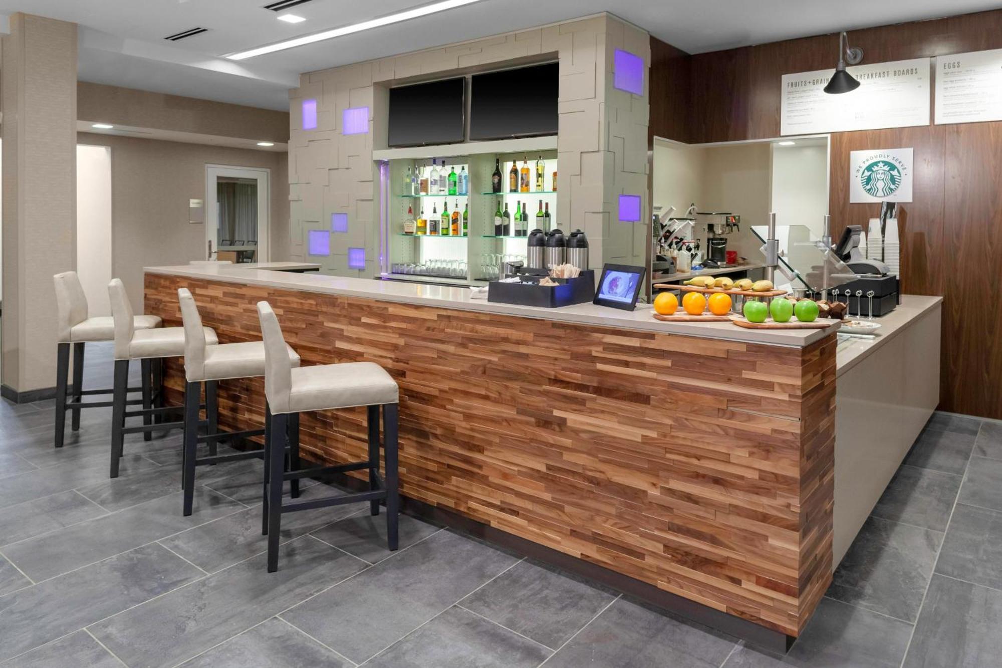 Courtyard By Marriott St. Louis West County Hotel Town and Country Bagian luar foto