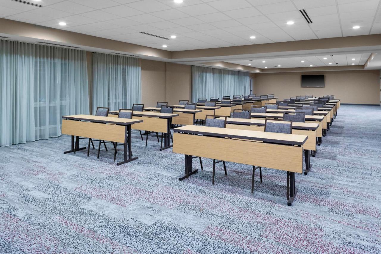 Courtyard By Marriott St. Louis West County Hotel Town and Country Bagian luar foto